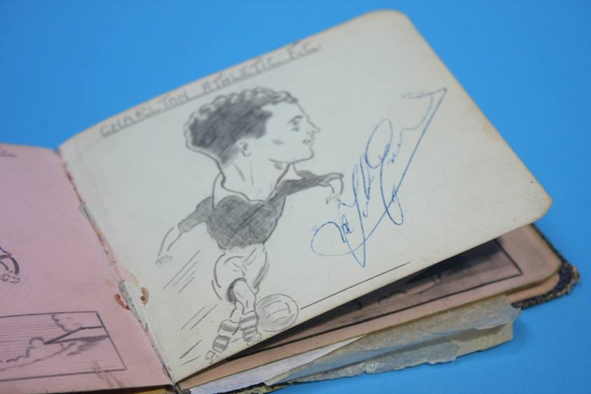 Collection of 186 Football Autographs from the 1950's in four books, each with individual autographs - Image 158 of 252