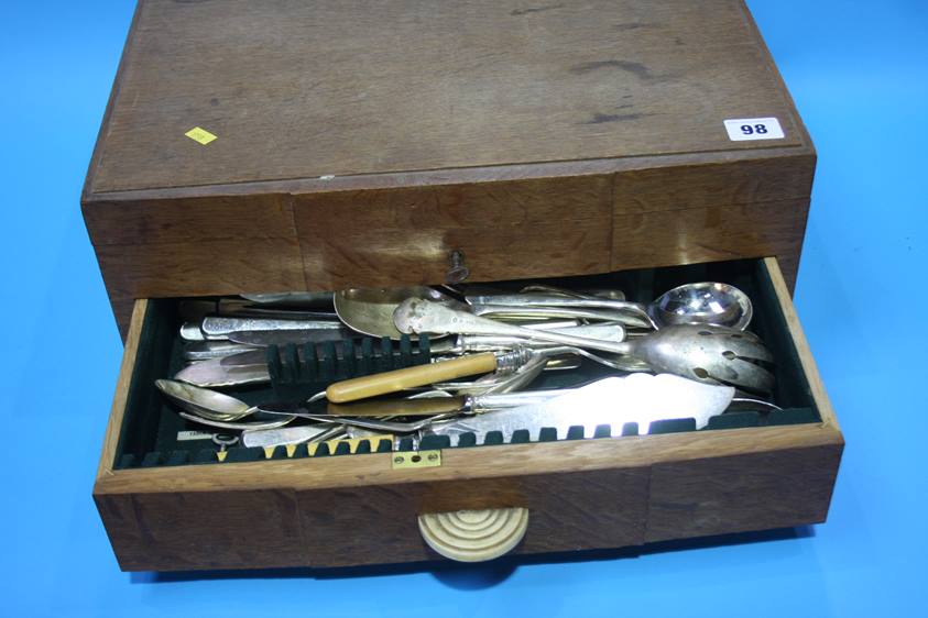 An oak canteen of cutlery - Image 3 of 6