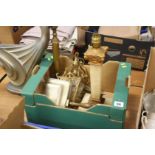 Box including table lamps etc.