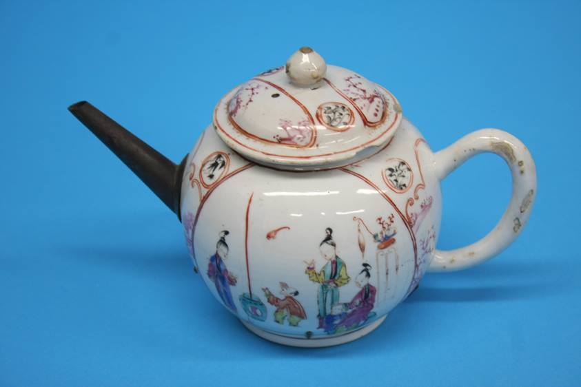 A Canton Chinese enamel decorated teapot and another Chinese teapot (2) - Image 8 of 24