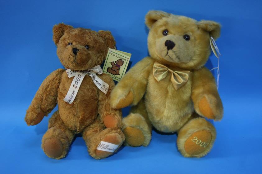 Two jointed teddy bears
