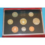 A 1994 Deluxe Royal Mint boxed presentation coin s