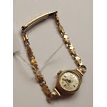 9 carat gold cased Sekonda lady's watch, 17 jewels