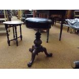 Victorian adjustable piano stool with recent leath
