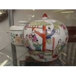 Lidded melon jar together with covered tureen