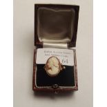 9 ct gold Cameo ring