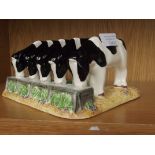 Border arts toast rack