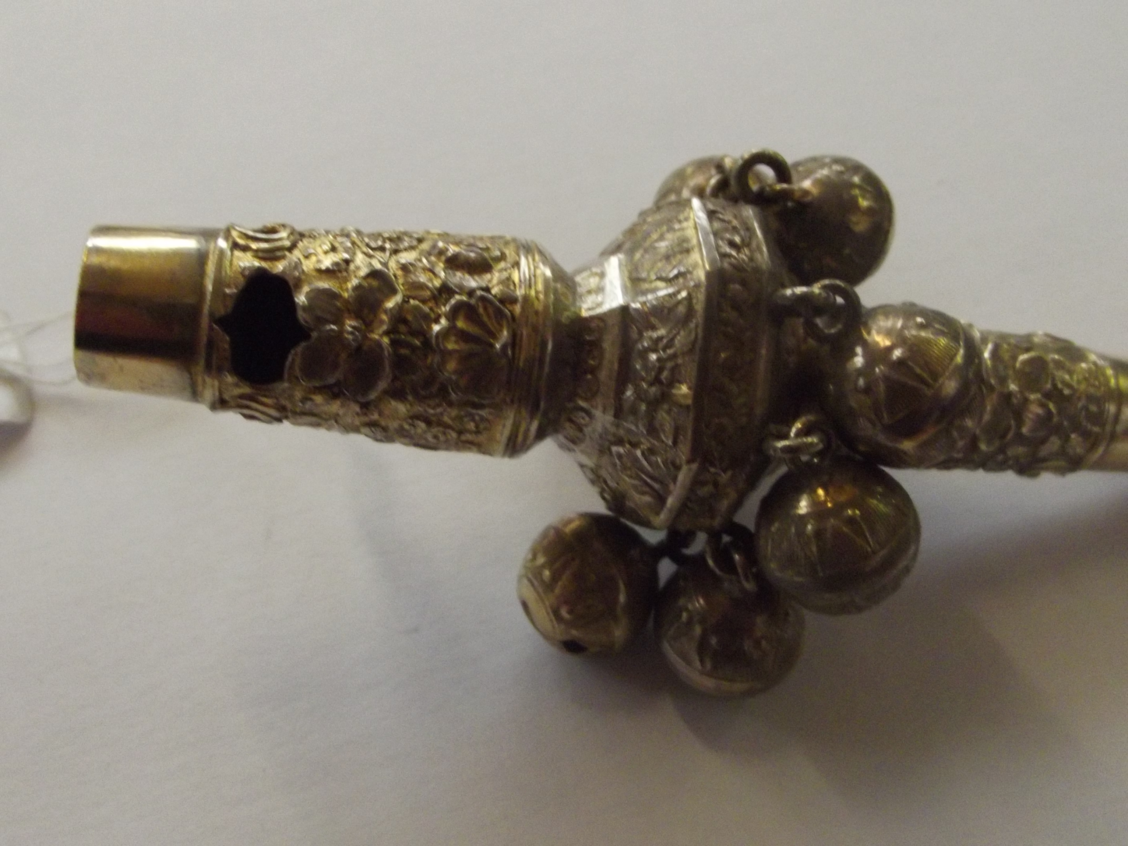 George III silver baby's rattle, foliate and flora - Image 6 of 6