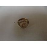 Gent's 9 ct gold signet ring