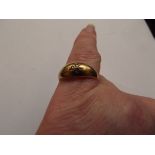 18 ct gold ring with 3 diamonds