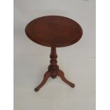 19th century mahogany wine table, circular top abo