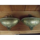 2 brass wall fonds