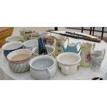 A quantity of 19th/20th century chamber pots and ewers