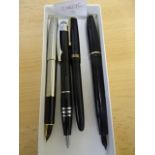 A quantity of fountain pens to inc Conway Stewart & Parker: 14k nibbed examples