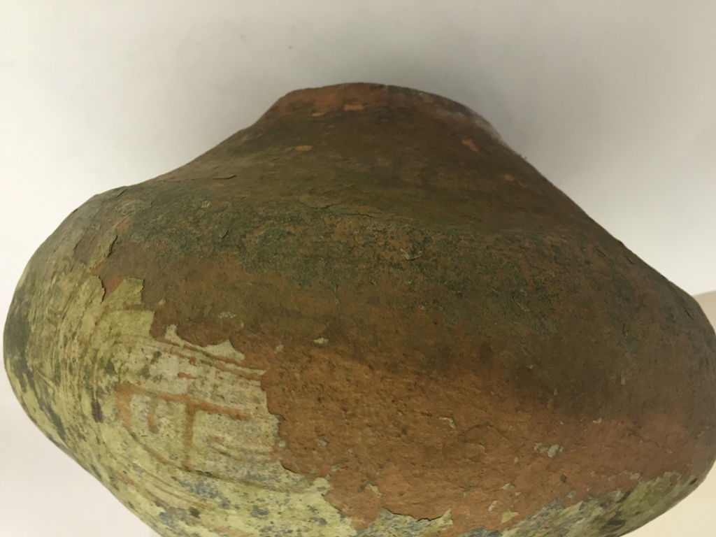 A South American Pottery Urn: Marajoara culture (flourishing 800-1400 AD). - Image 4 of 14