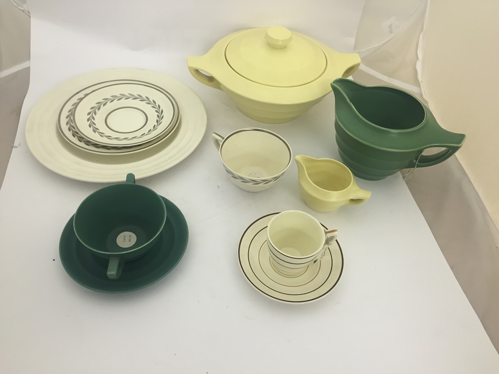 A quantity of Wedgwood annular design ceramics to inc jugs,