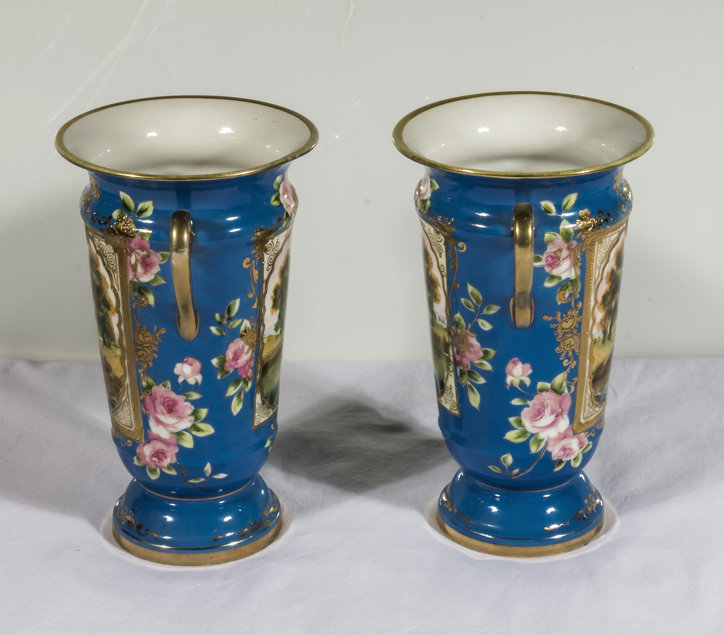 A pair of Noritake twin handled vases - Bild 2 aus 6