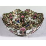 A 20th century Famille Rose bowl