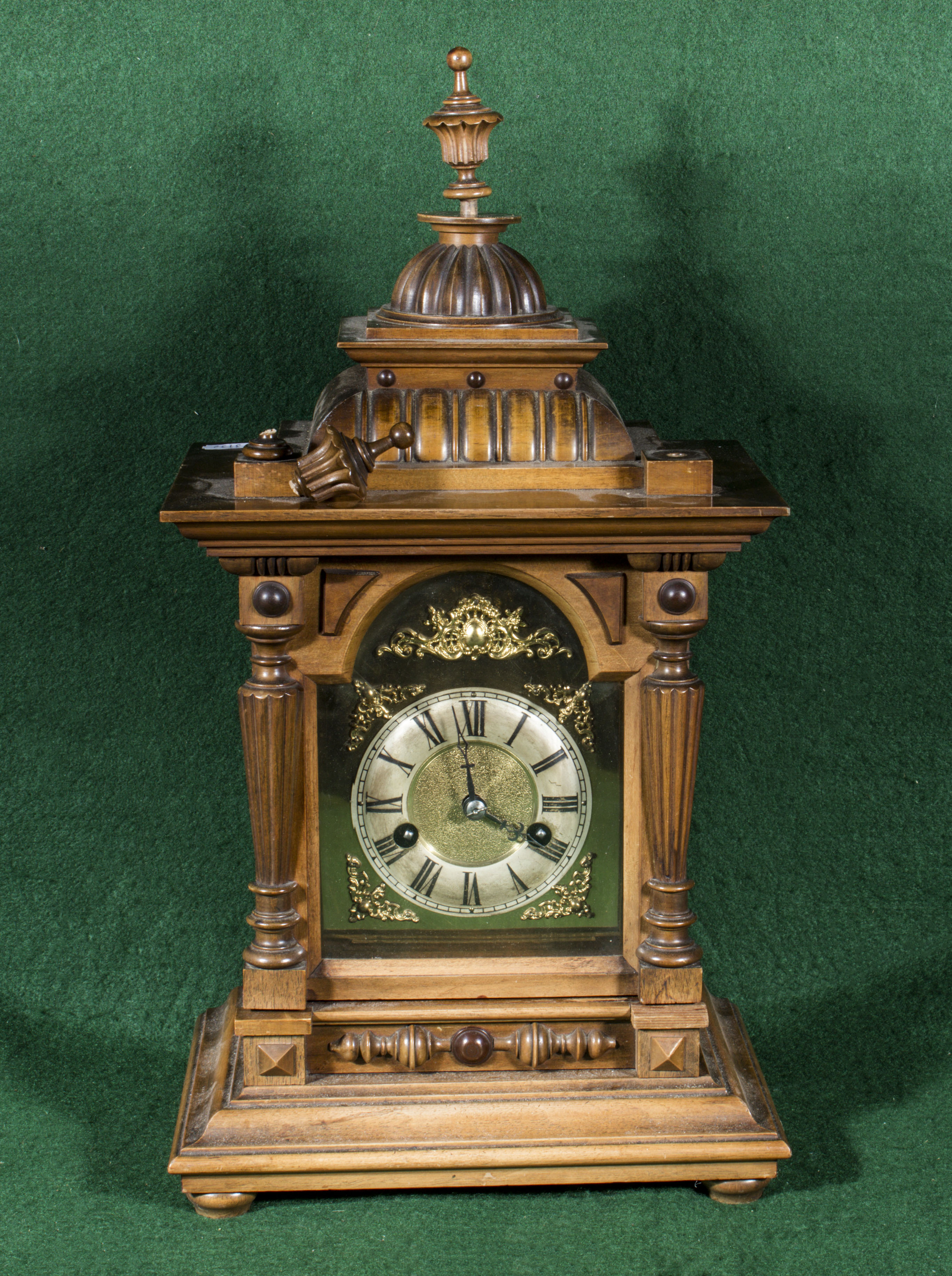 A mantle clock