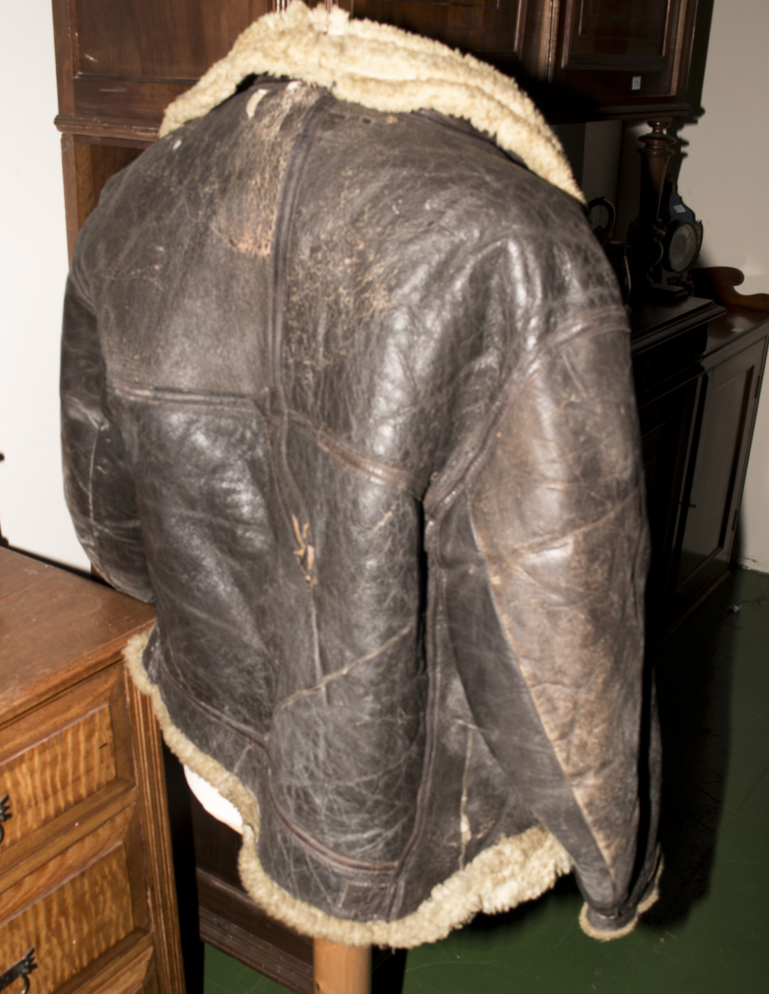 An air force leather jacket - Bild 3 aus 7