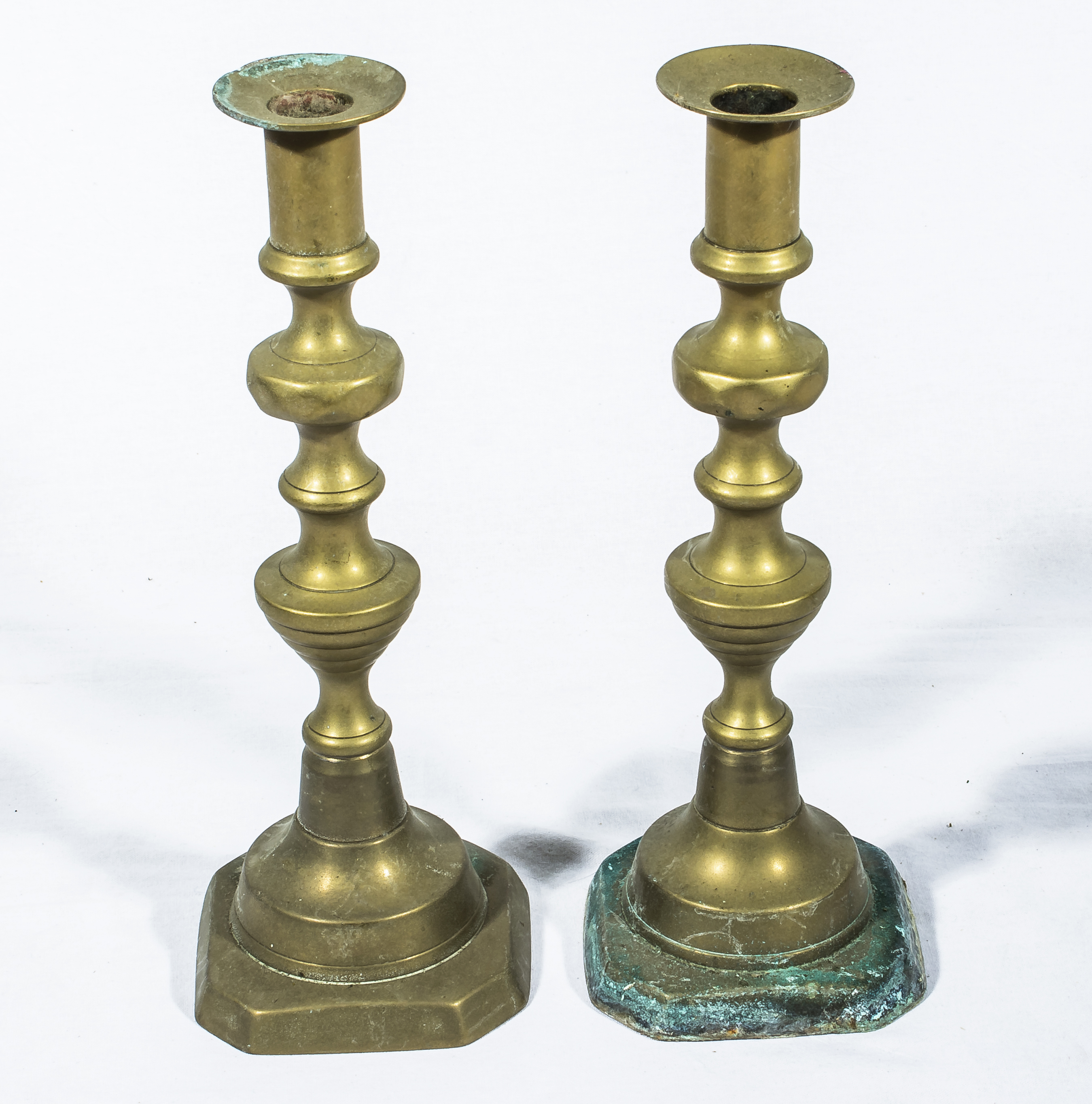 Three pairs of brass candlesticks - Image 2 of 4