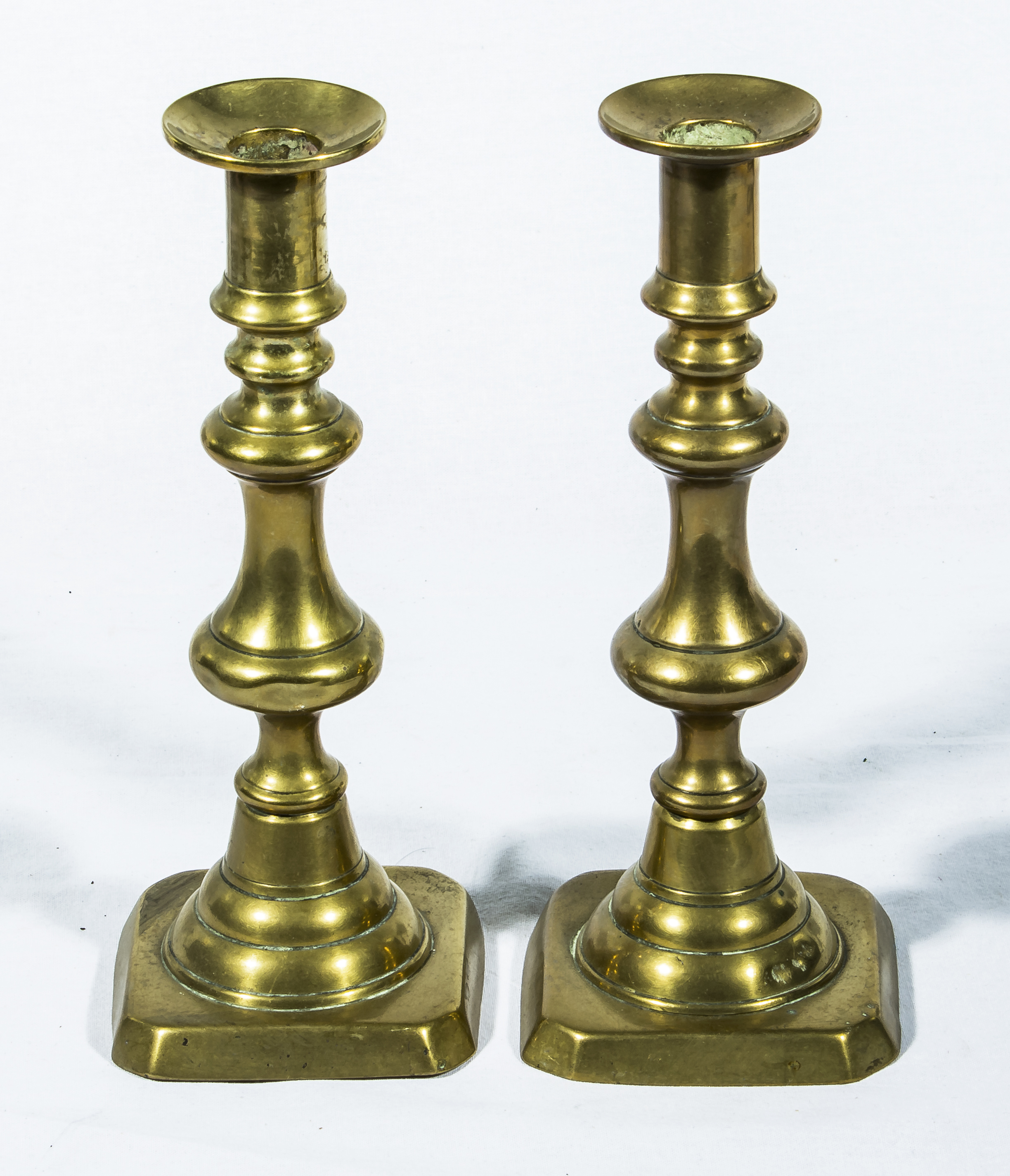 Two pairs of brass candlesticks - Image 3 of 3