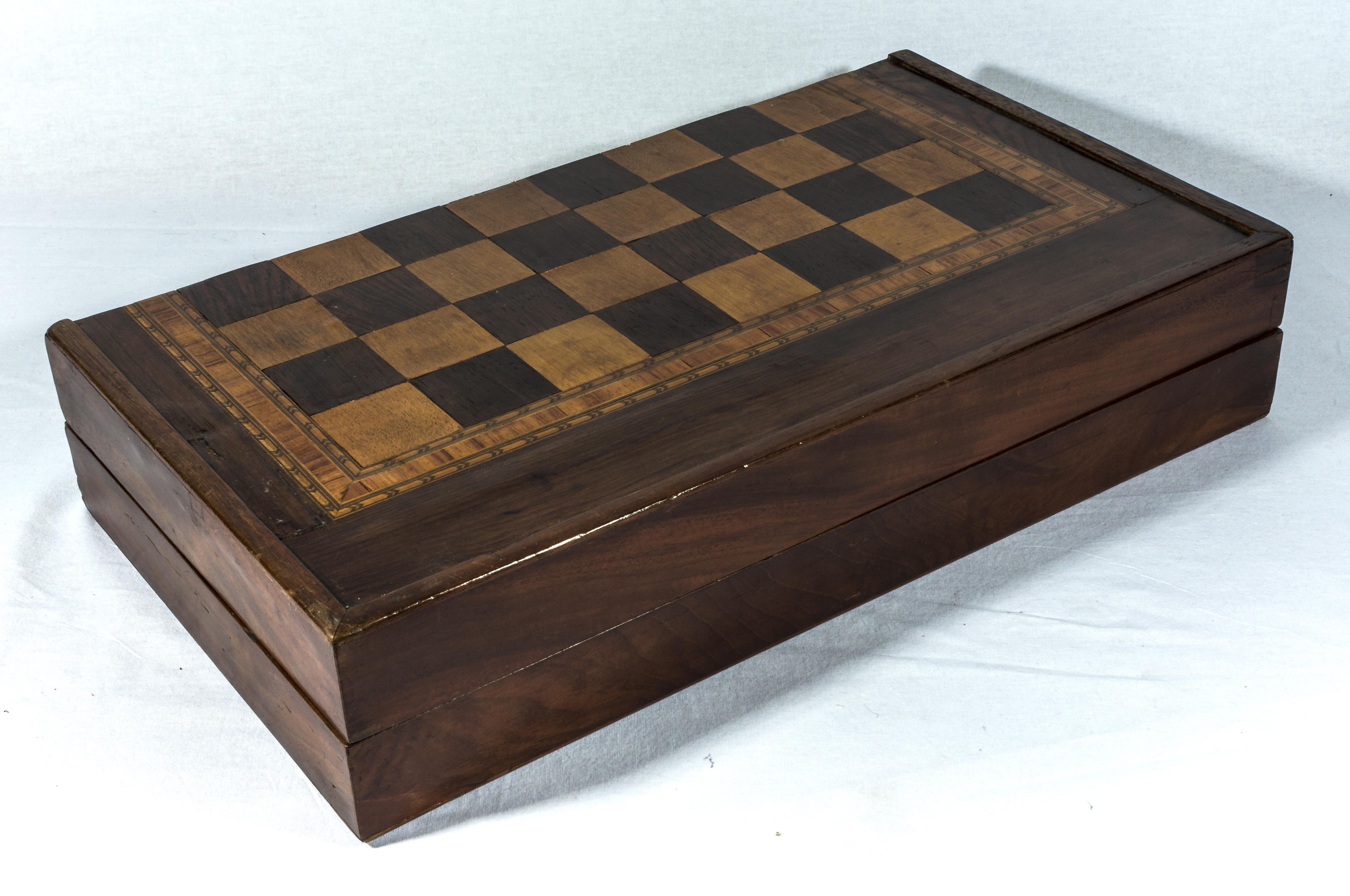 A Georgian games box