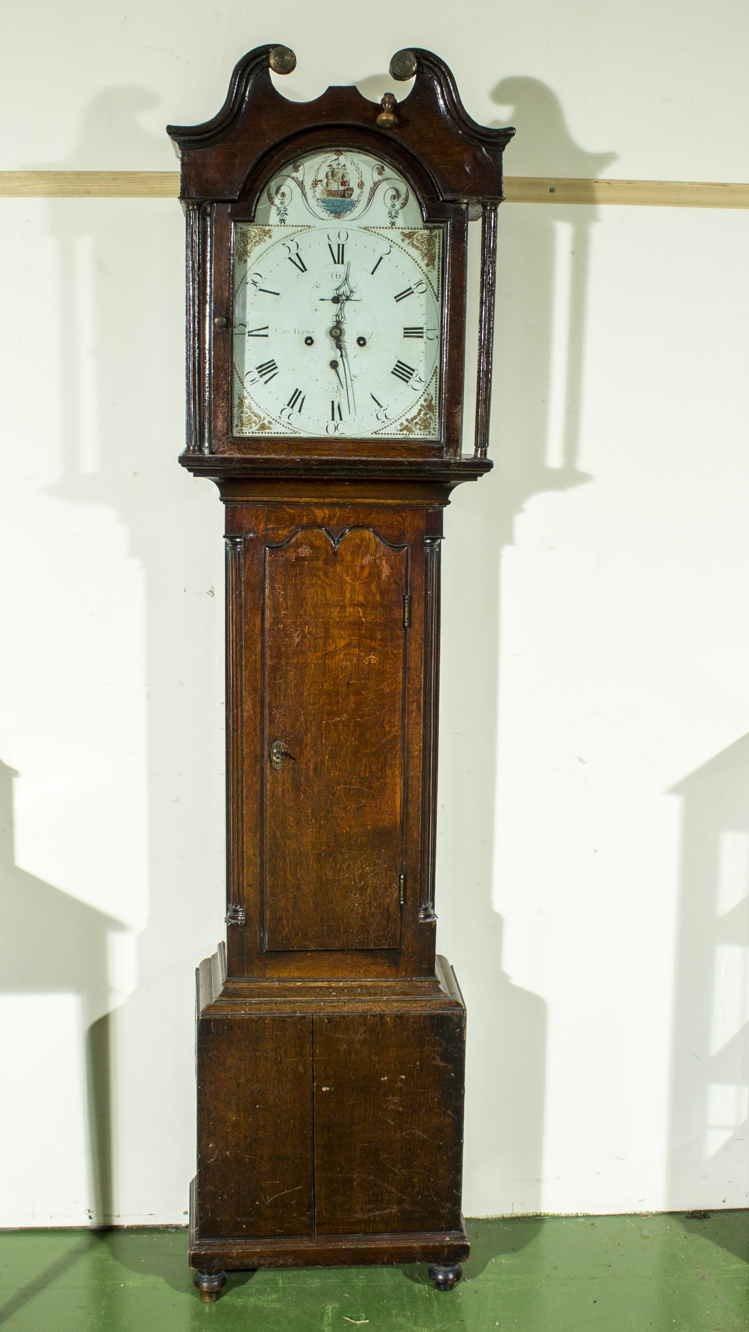 An oak cased Grandfather clock, in working order - Image 2 of 4