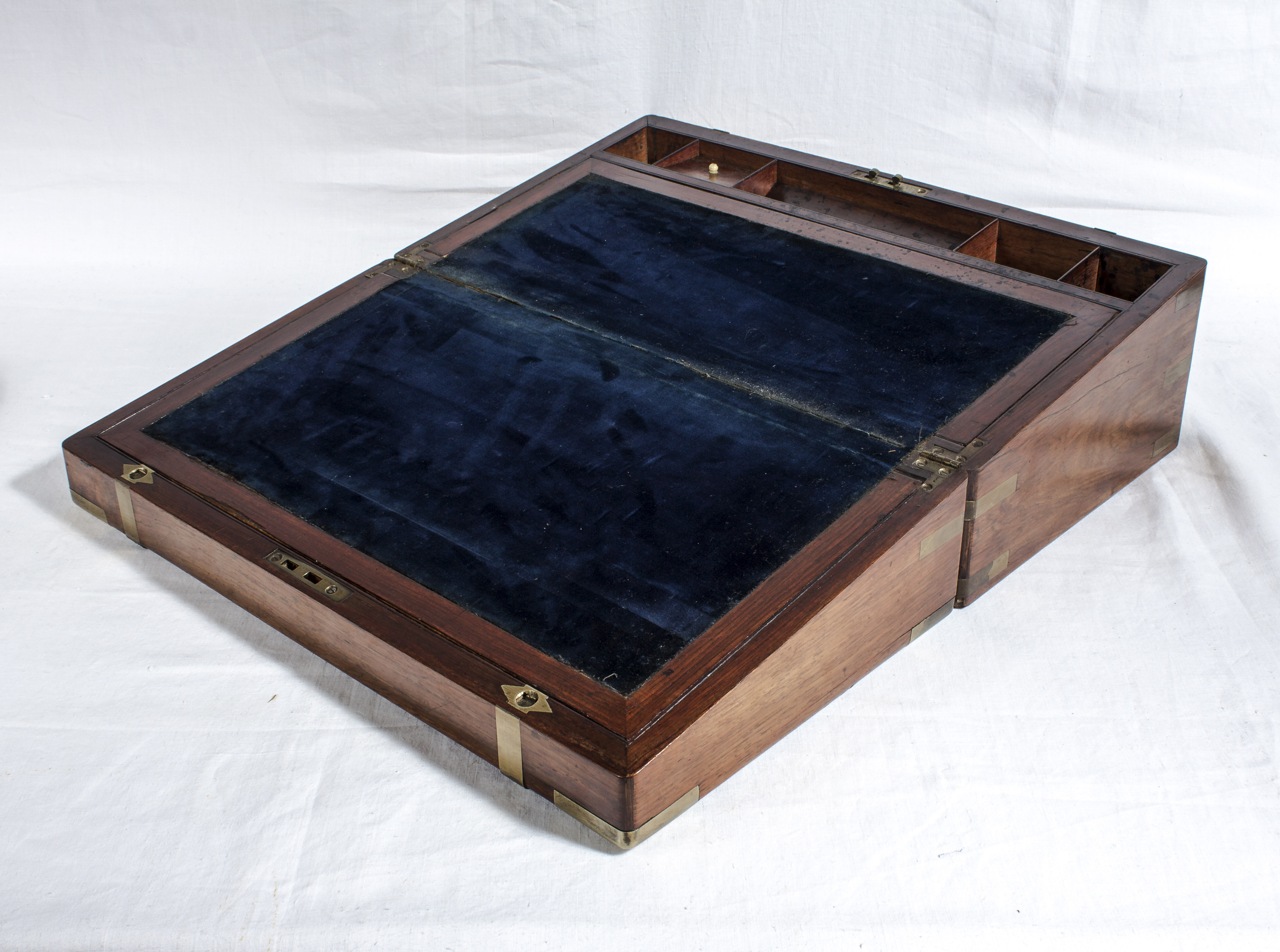 A brass bound rosewood writing slope - Image 2 of 2