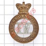 4th Queen’s Own Hussars cap badge circa 1896-1901. Die-cast crowned “Queen’s Own Hussars” circlet