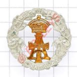 Yorkshire Regiment pre 1908 OR’s cap badge. Die-stamped white metal with gilt metal central overlay.