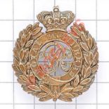 Royal Engineers Victorian OR's brass cap badge circa 1896-1901. Die-stamped. (KK 850) Loops