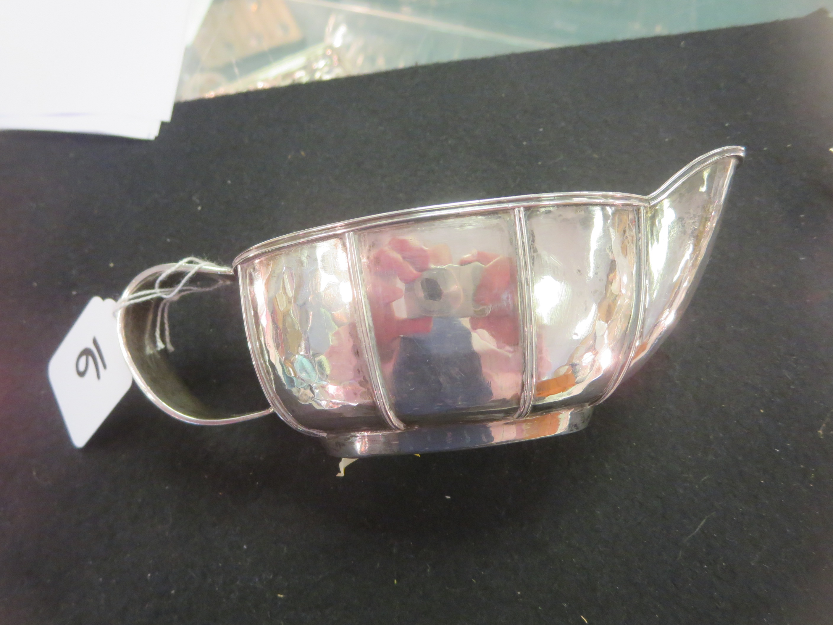 A George V silver Sauce Boat with Arts & Crafts hammered and ribbed design, London 1935 maker: AS - Image 7 of 7