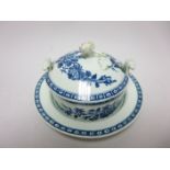 An early Worcester blue and white Butter Tub and Cover with associated Stand printed flowers and