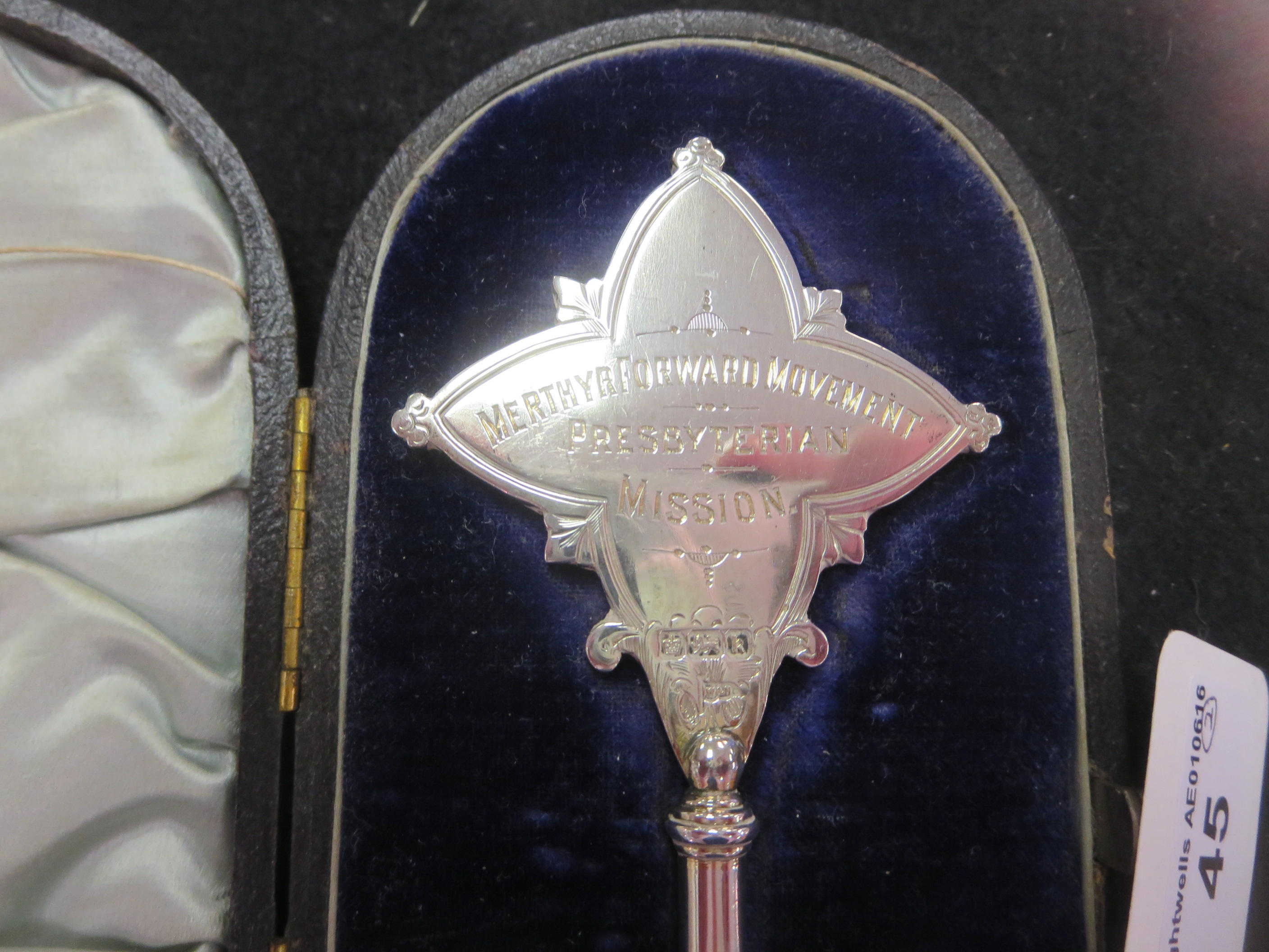 Welsh Interest: An Edwardian silver presentation key, to commemorate the opening of TYDFIL HALL on - Image 3 of 4