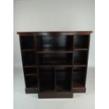 A 19th Century Mahogany Breakfront Bookcase with Adjustable Shelves. 110 x 41 x 107 cm High.