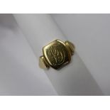 A Gentleman's 9 Ct Yellow Gold Ring, size R., approx wt 5.4 gms.