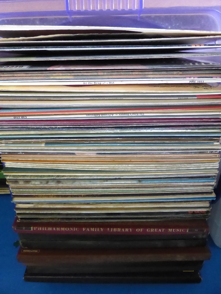 A Large Collection of Miscellaneous 78 and 33 rpm Records, mainly dance, language and a quantity - Bild 8 aus 9