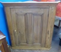 A Vintage Pine Kitchen Corner Cabinet, with one internal shelf, approx 95 x 92 x 56 cms