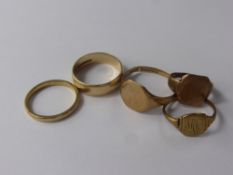 A Miscellaneous Collection of 9 ct Gold Rings, including two wedding bands, size P and \M, approx wt