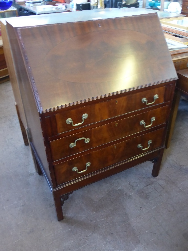 A Contemporary Oak Writing Bureau, with fitted interior, approx 76 x 60 x 107 cms