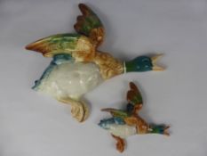 A Beswick Group of Graduated Ducks in Flight. WF (5)