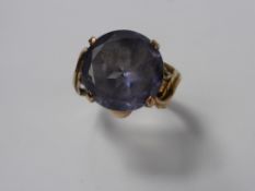 A Lady's 14 ct Gold Amethyst Ring, size M, approx 4.3 gms.