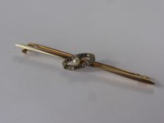 A 9 ct Gold and Platinum Sapphire, Diamond and Seed Pearl Bar Brooch, 1 x 3 mm pearl, 8 x 1.2