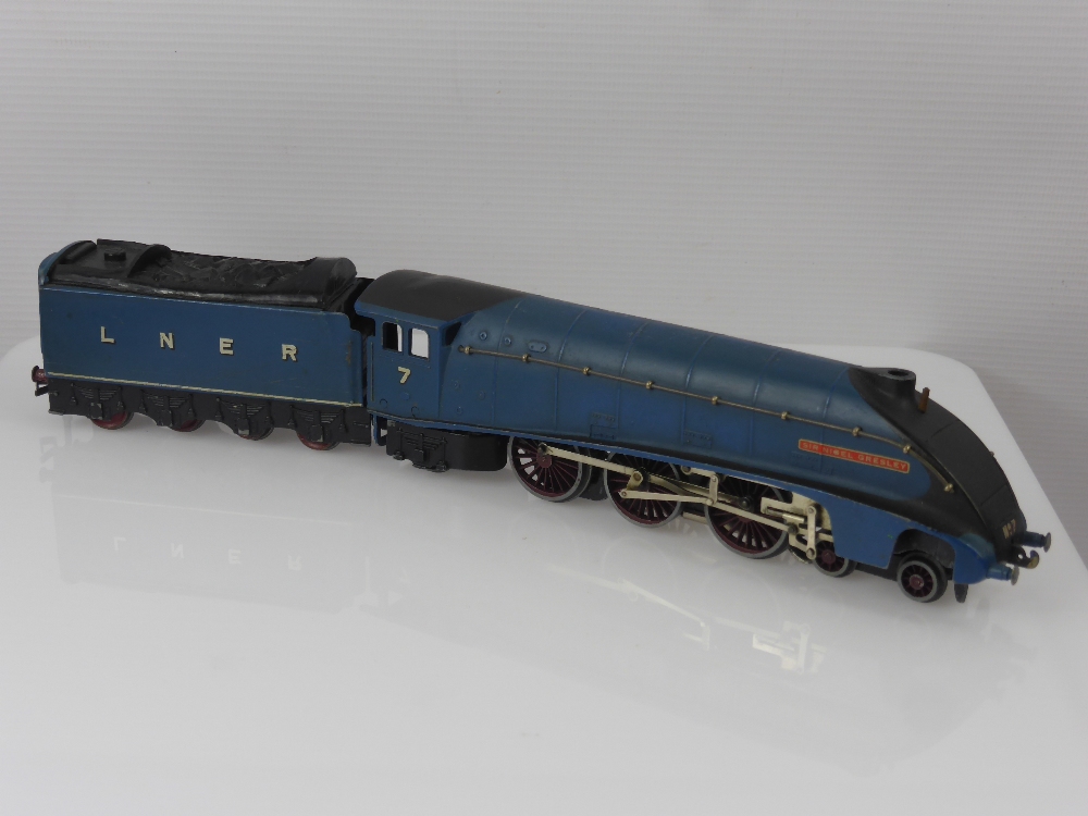 A Model Train Enthusiast's Lot, a large quantity of vintage Meccano Dublo Gauge Railway Items, - Image 3 of 3