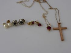 A Collection of Miscellaneous 9 ct Gold Jewellery, including cross on chain, white and red stone