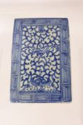 Antique Chinese Blue and White Seal Paste Box, the interior of the box depicting Chinese