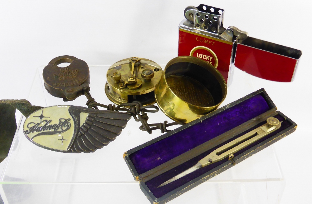 A Gentleman's Lot, comprising a brass cylindrical Stanley of London cased sextant dd 1911, a pair of