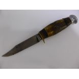 A Vintage Stag Horn Handled Hunting Knife, overall length 20.5 cms, blade 10.5 cms.