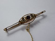 Miscellaneous Jewellery, including garnet and seed pearl 9 ct gold brooch, 9 ct floral pearl brooch,